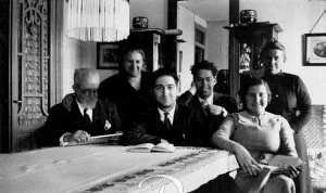 Gaya Tovar con su esposa e hijos en 1935